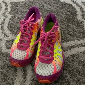 ASICS gel noose trim shoes